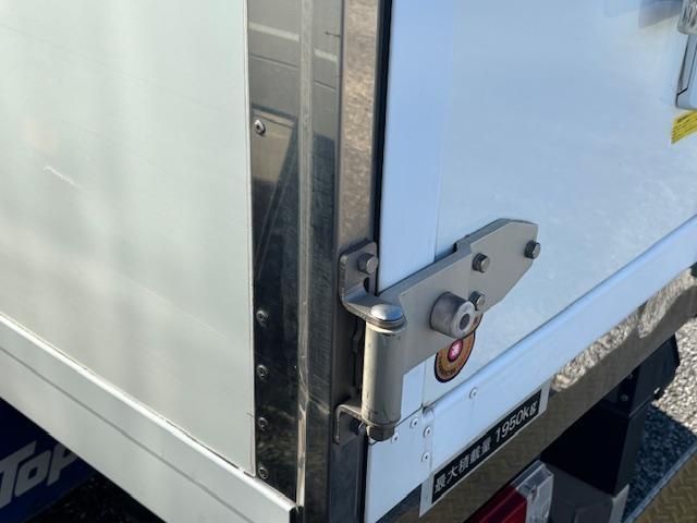 HINO DUTRO 2021 Image 31