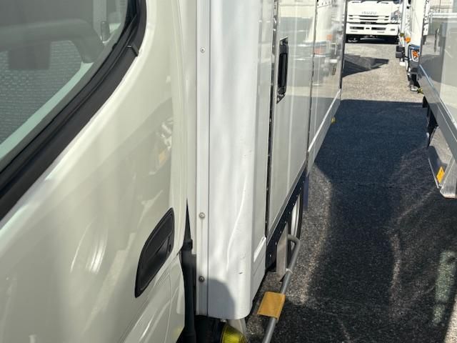 HINO DUTRO 2021 Image 31