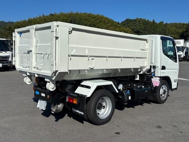 MITSUBISHI CANTER 2025 Image 31