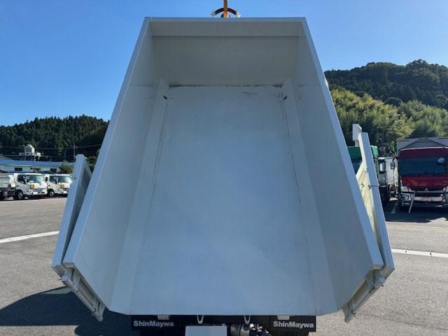 MITSUBISHI CANTER 2025 Image 31