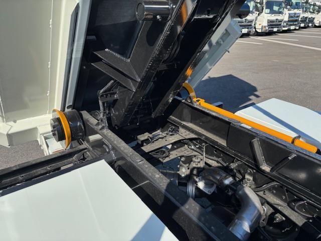 MITSUBISHI CANTER 2025 Image 31