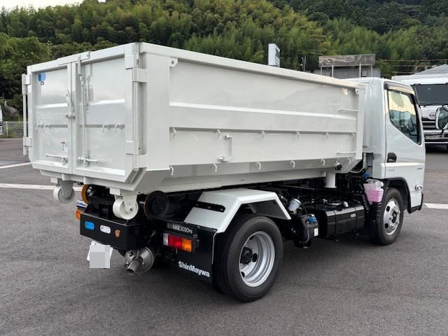 MITSUBISHI CANTER 2025 Image 31