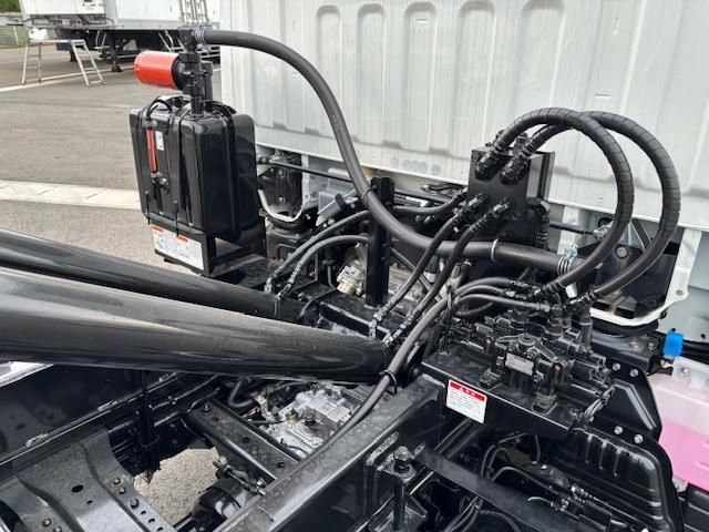 MITSUBISHI CANTER 2025 Image 31