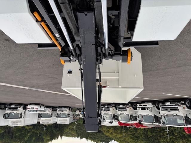 MITSUBISHI CANTER 2025 Image 31