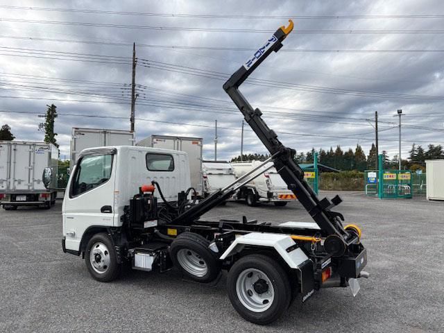 MITSUBISHI CANTER 2025 Image 31