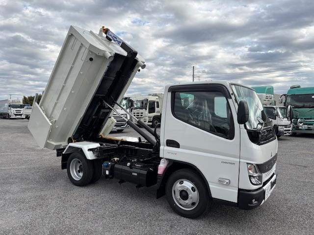 MITSUBISHI CANTER 2025 Image 31