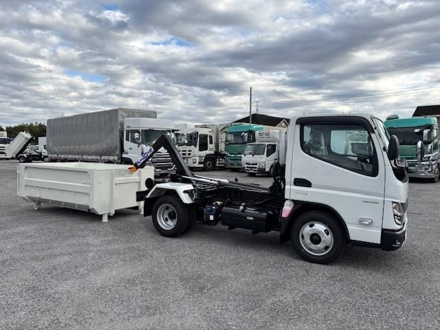 MITSUBISHI CANTER 2025 Image 31
