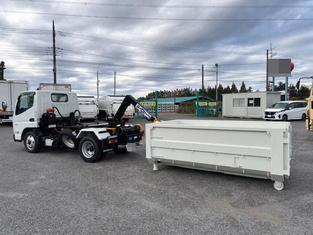 MITSUBISHI CANTER 2025 Image 31