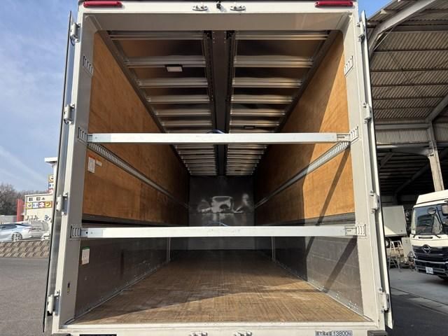 ISUZU GIGA 2025 Image 31