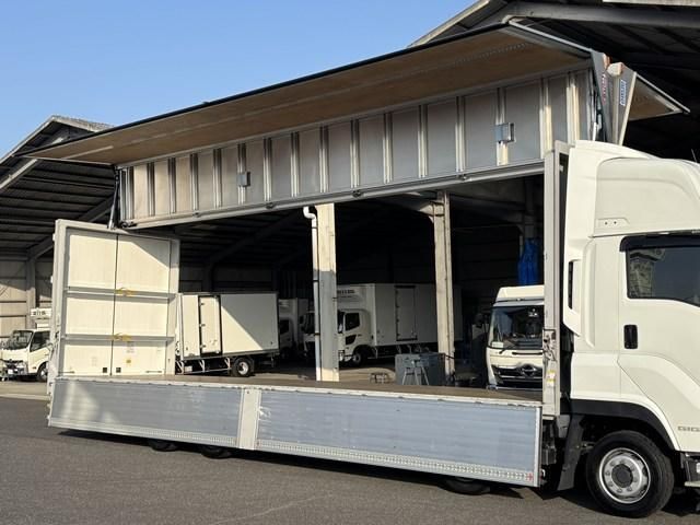 ISUZU GIGA 2025 Image 31