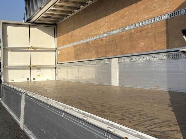 ISUZU GIGA 2025 Image 31