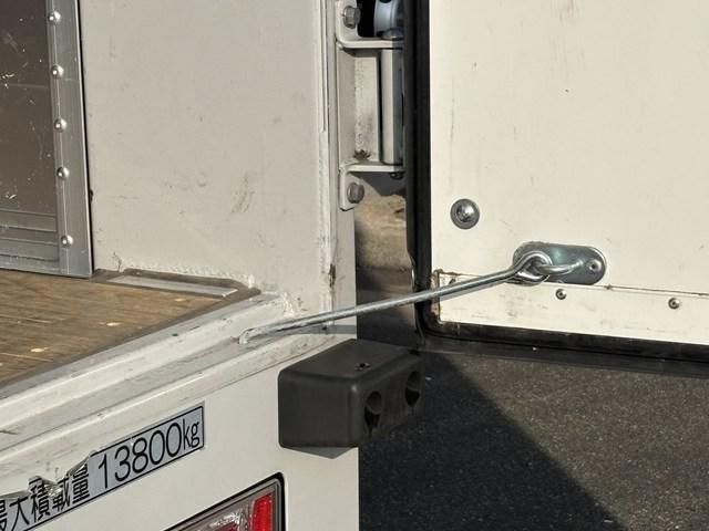 ISUZU GIGA 2025 Image 31