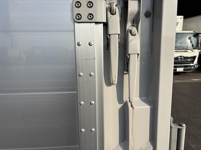 ISUZU GIGA 2025 Image 31