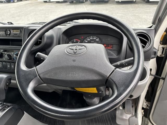 TOYOTA DYNA 2018 Image 31