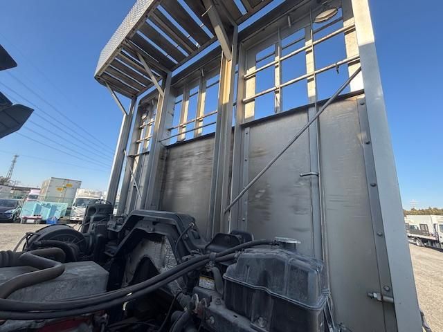 HINO PROFIA 2007 Image 31