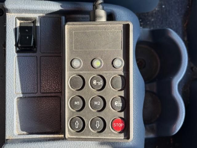 HINO PROFIA 2007 Image 31