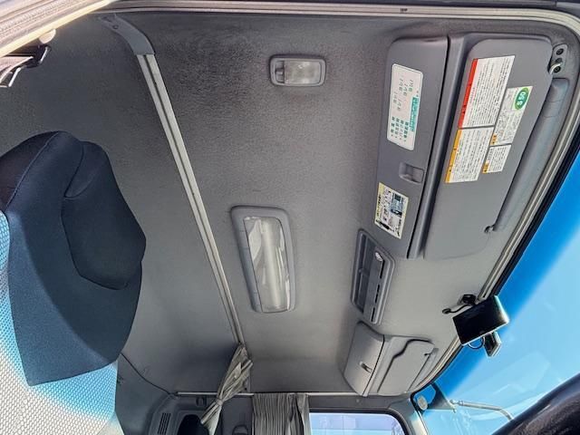 HINO PROFIA 2007 Image 31