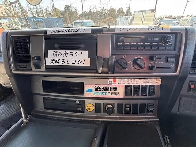 HINO PROFIA 2007 Image 31