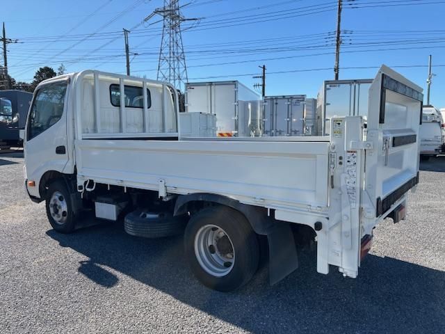 HINO DUTRO 2019 Image 31