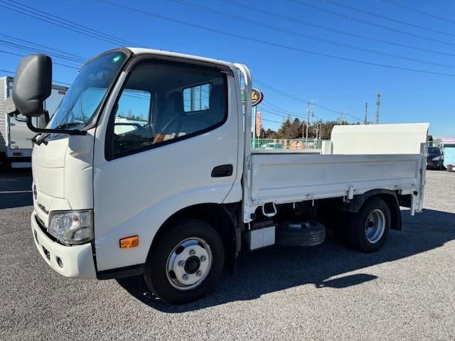 HINO DUTRO 2019 Image 31