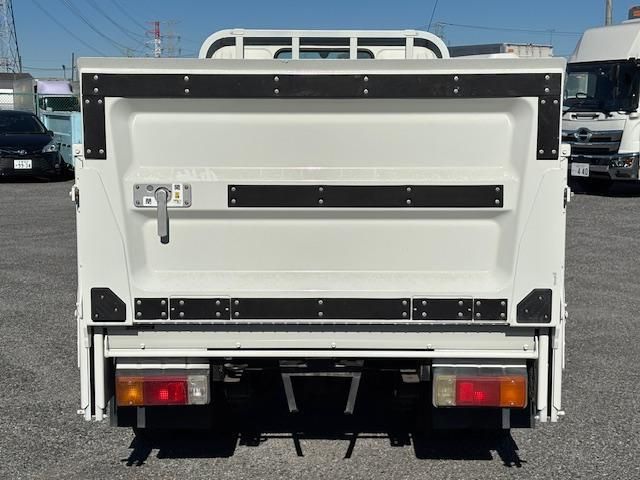 HINO DUTRO 2019 Image 31