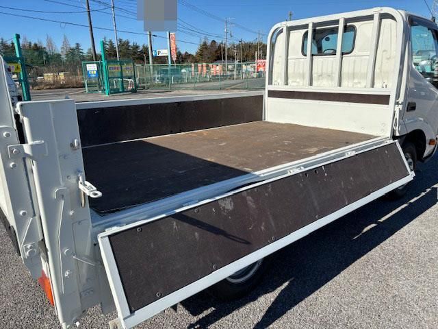 HINO DUTRO 2019 Image 31