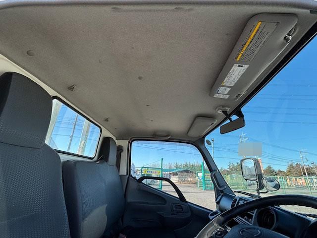 HINO DUTRO 2019 Image 31