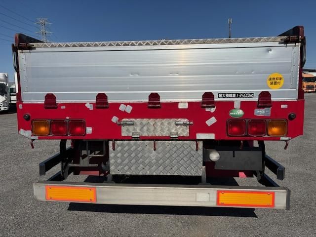 NISSAN DIESEL QUON 2011 Image 31