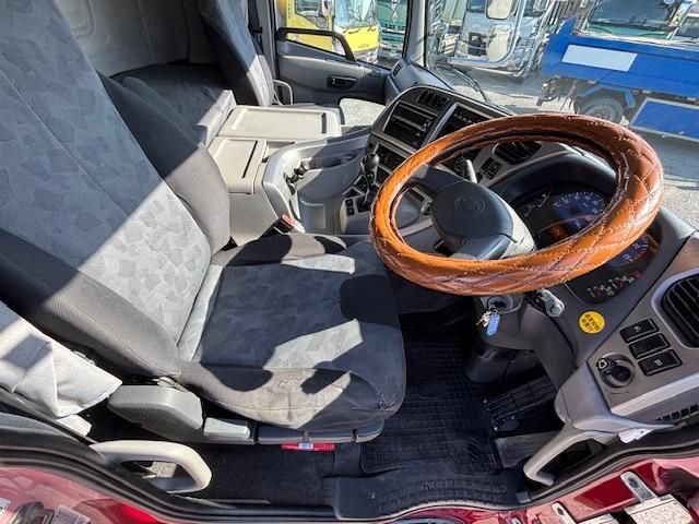 NISSAN DIESEL QUON 2011 Image 31