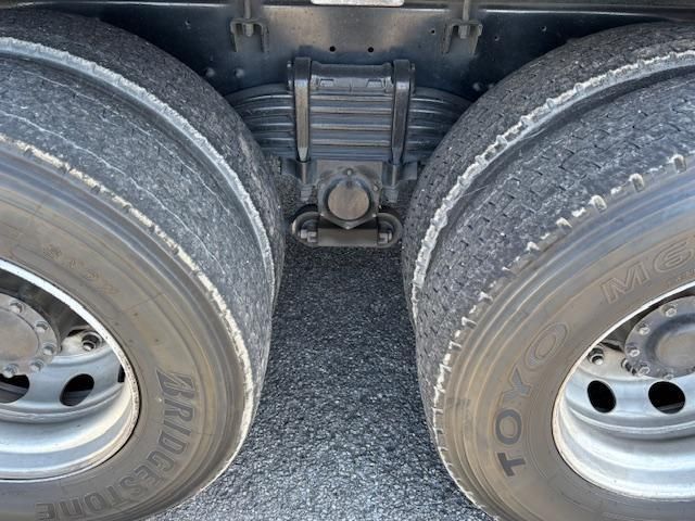 NISSAN DIESEL QUON 2011 Image 31