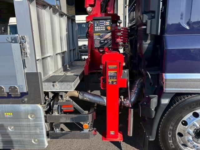 ISUZU GIGA 2024 Image 31