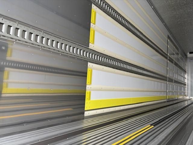 MITSUBISHI FUSOU SUPER GREAT 2025 Image 31