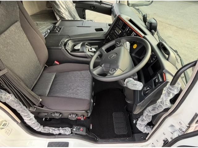 MITSUBISHI FUSOU SUPER GREAT 2025 Image 31