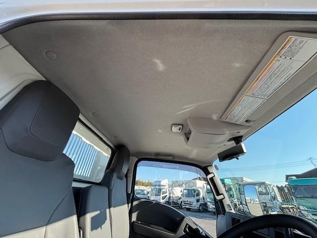 ISUZU ELF 2024 Image 31