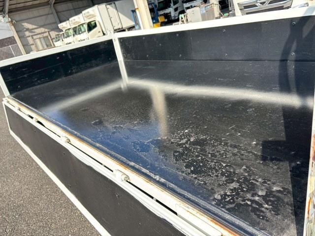 ISUZU ELF 2022 Image 31