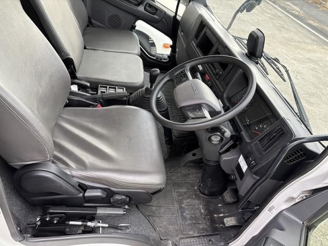 ISUZU FORWARD 2025 Image 31