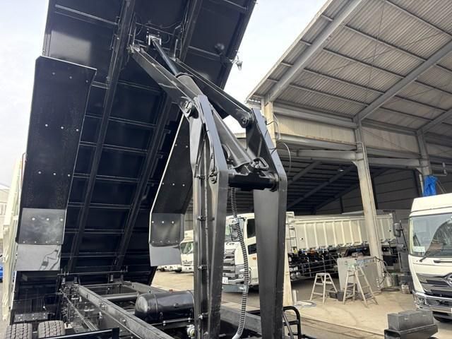 MITSUBISHI FUSOU SUPER GREAT 2025 Image 31