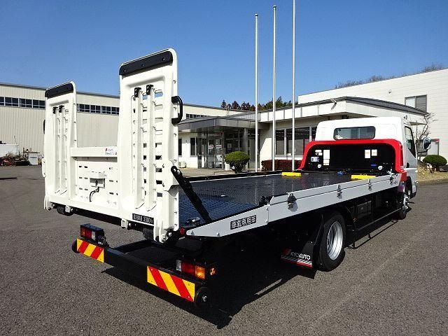 MITSUBISHI CANTER 2025 Image 31
