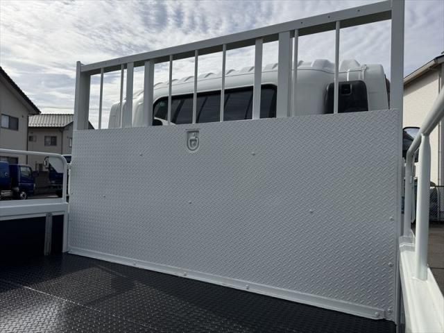 ISUZU FORWARD 2014 Image 31