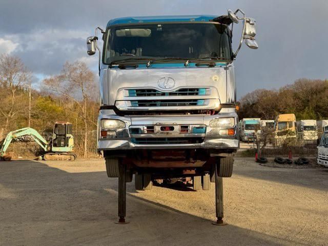 NISSAN DIESEL QUON 2007 Image 31