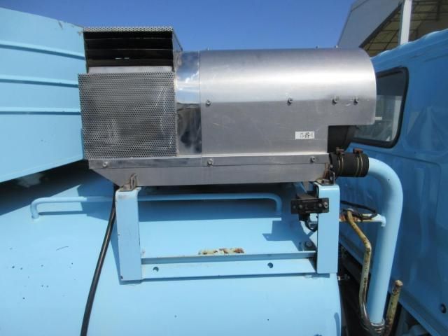 HINO DUTRO 2005 Image 31