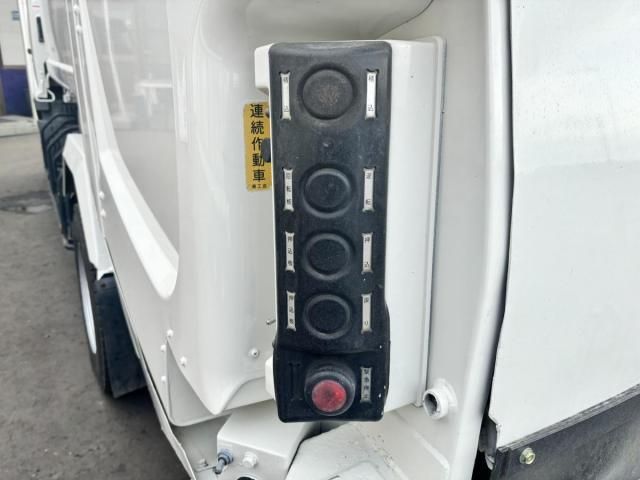 HINO RANGER 2014 Image 31