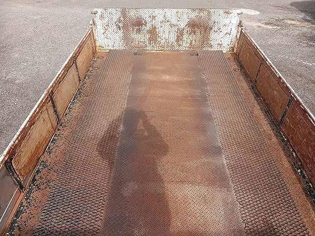 ISUZU ELF 2001 Image 31