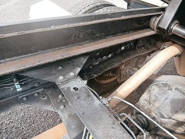 ISUZU ELF 2001 Image 31