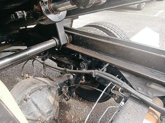 ISUZU ELF 2001 Image 31