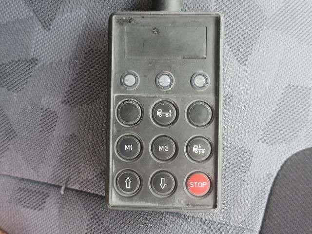 NISSAN DIESEL QUON 2013 Image 31