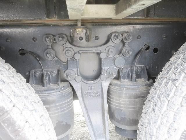 NISSAN DIESEL QUON 2013 Image 31