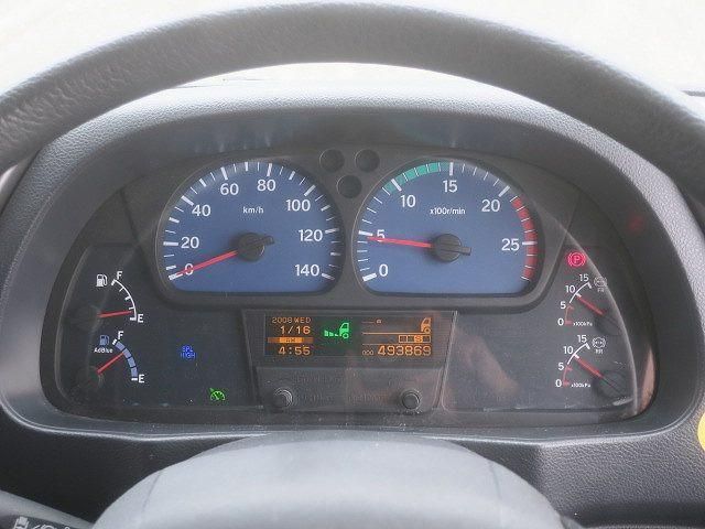 NISSAN DIESEL QUON 2013 Image 31