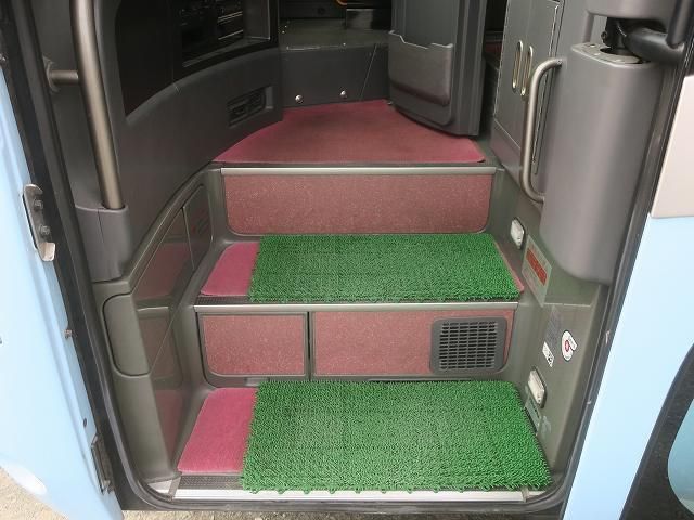 ISUZU GALA 2006 Image 31