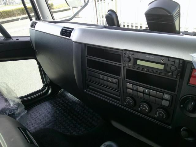 MITSUBISHI FUSOU FIGHTER 2025 Image 31